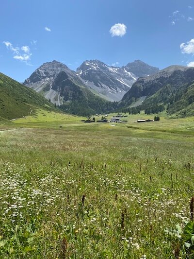 Waldhotel Davos Sertigtal Wanderung