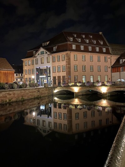 Hotel Régent Petite France by night